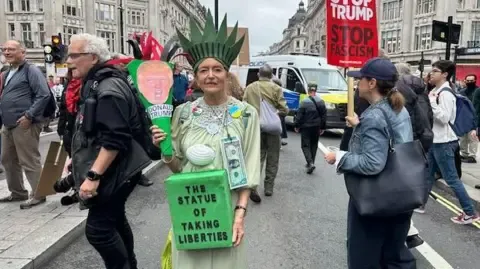 Countless Protesters Assemble in Heart of London to Denounce Donald Trump's Return Diplomatic Journey