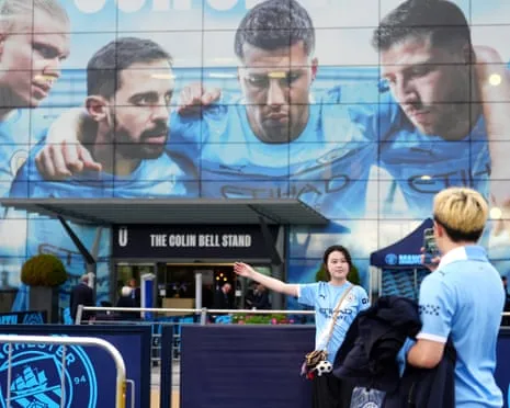 Man City Take On Napoli in Champions League Encounter