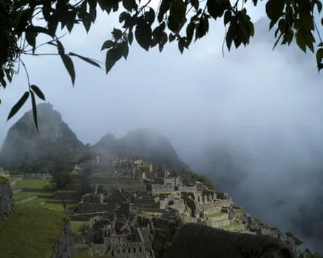 Boulders blocking Railway Lines Leave 900 Visitors near the Inca Citadel